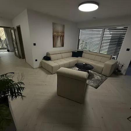 Zahradnicka ミヤバ